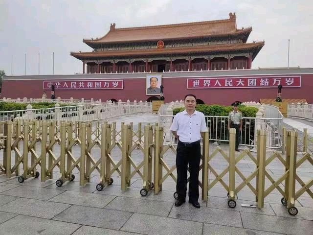聆听 ‖ 弘华朗诵《我永远铭记》作者/黄赞高（图2）