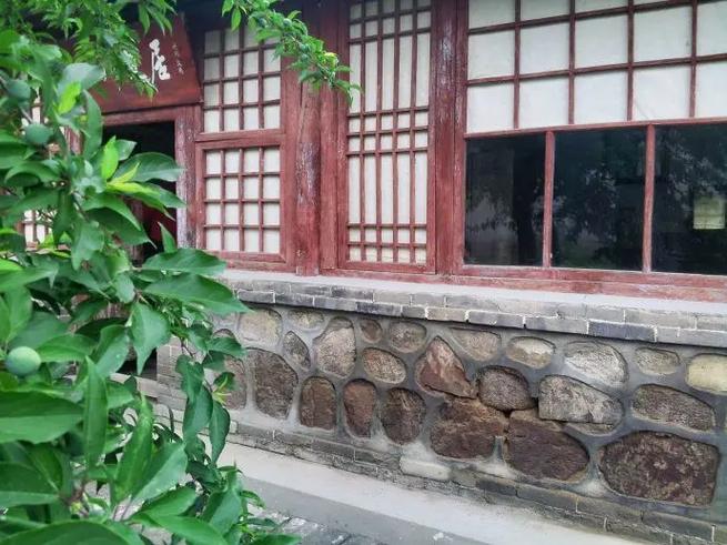 布衣//黄莉端诵读《风前》（节选） 作者：郭小川（图5）