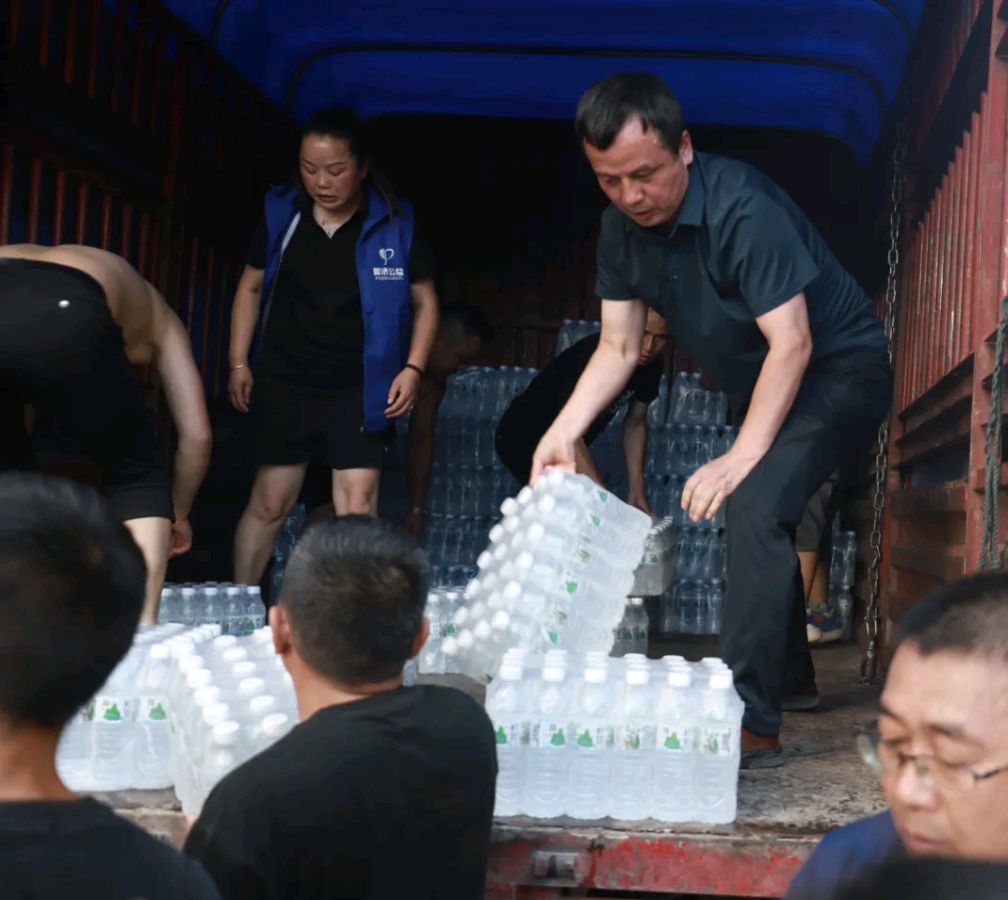 【荣耀中国】风雨同舟爱心汇聚力量——普济公益为榕江抗洪救灾（图18）