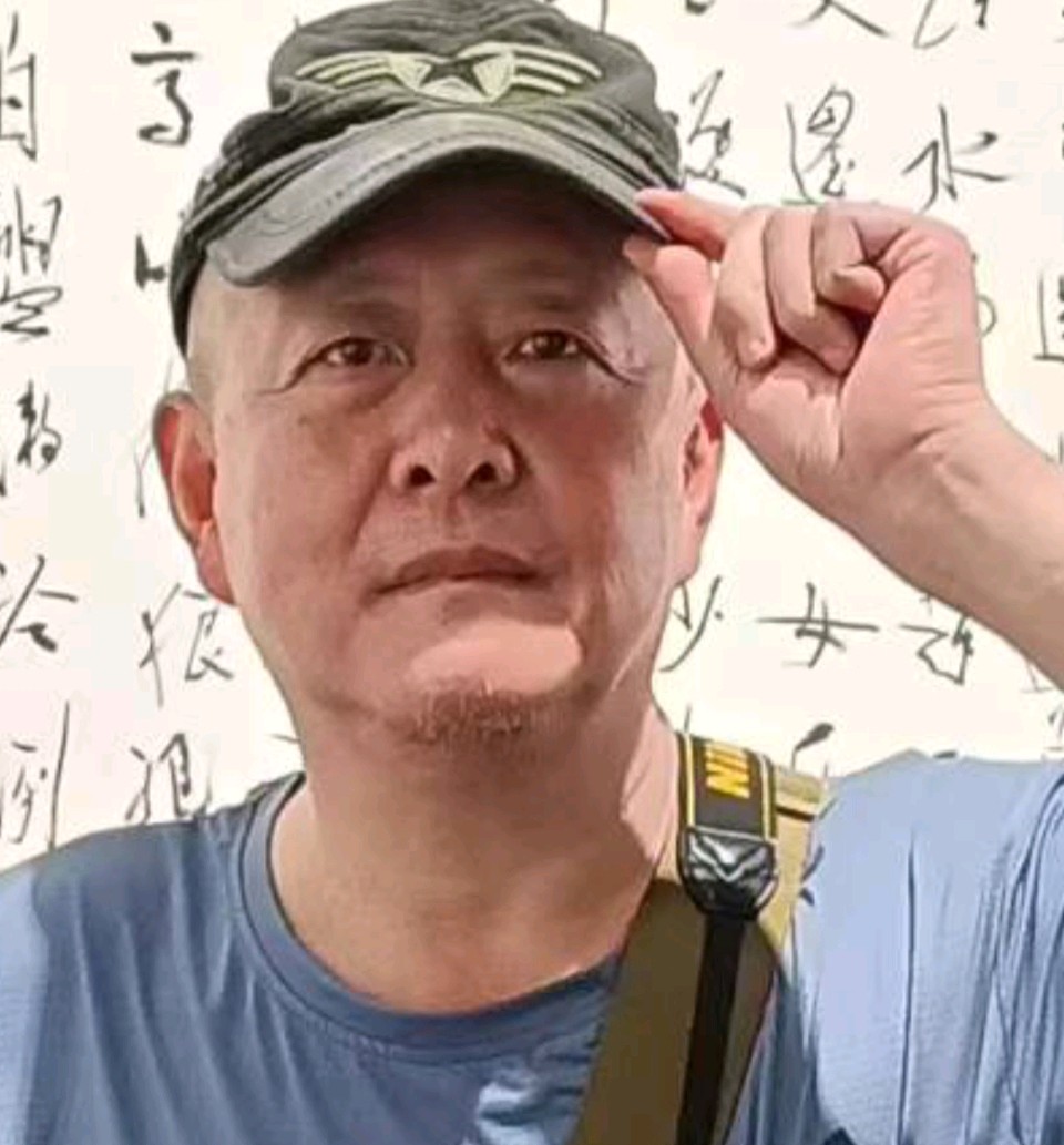 老菩提朗诵黑马建雄作品《自作多情,管不了……》(图2)