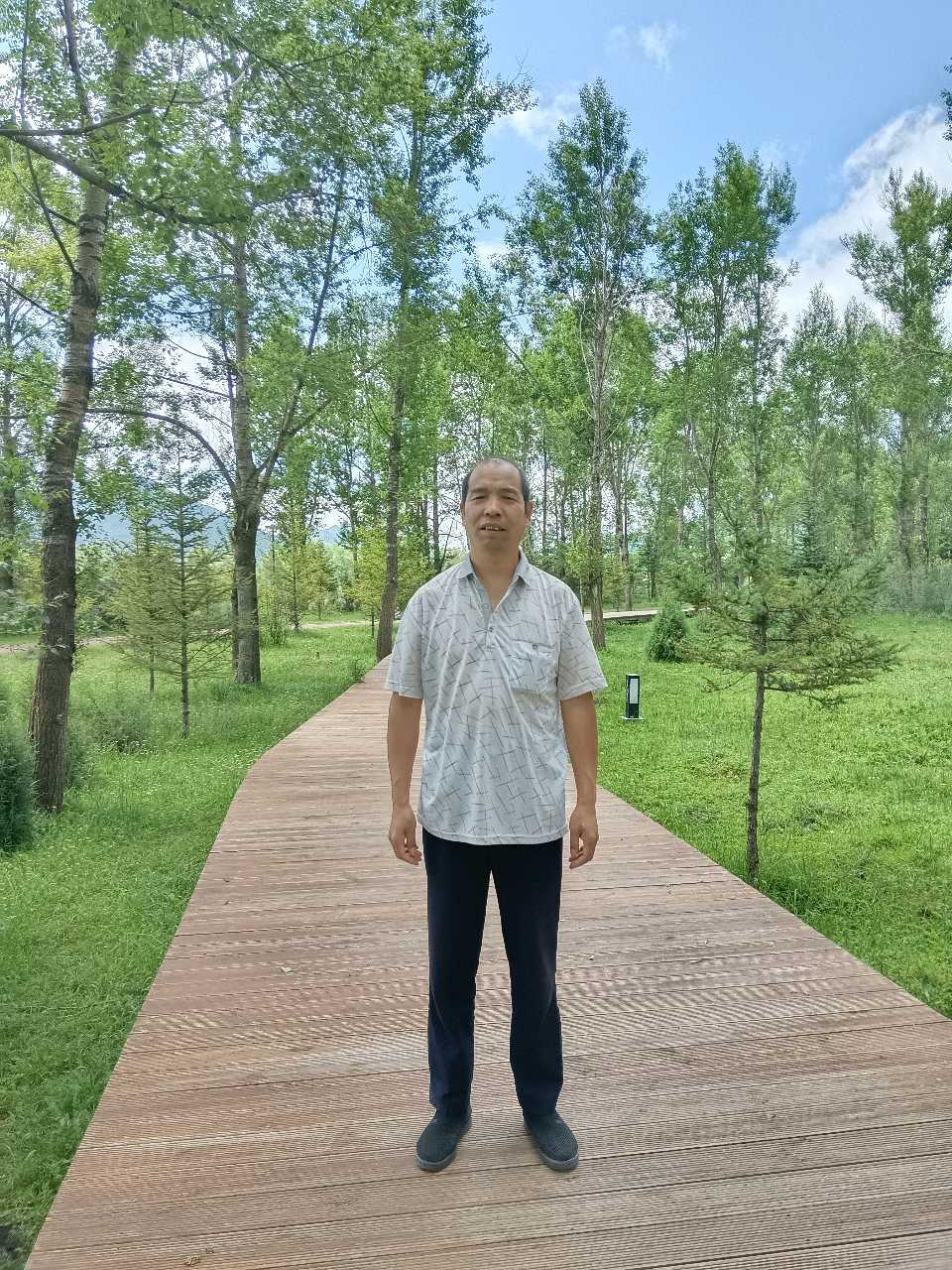 作家美文 杨占礼诗歌 云间里的花朵（图3）
