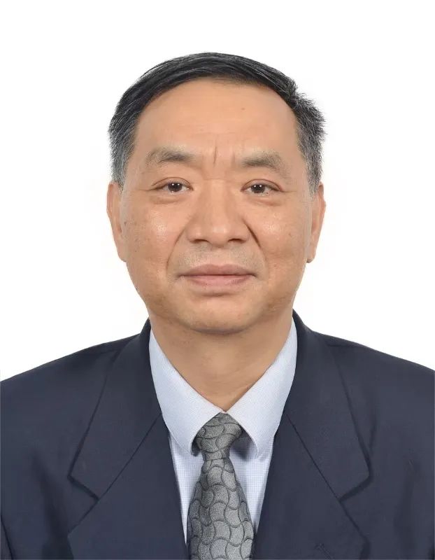 七嘴八舌说诗评诗系列之黑子的《光》引你走进他的情感世界/文化强国量子诗歌文化传媒诗友（图9）