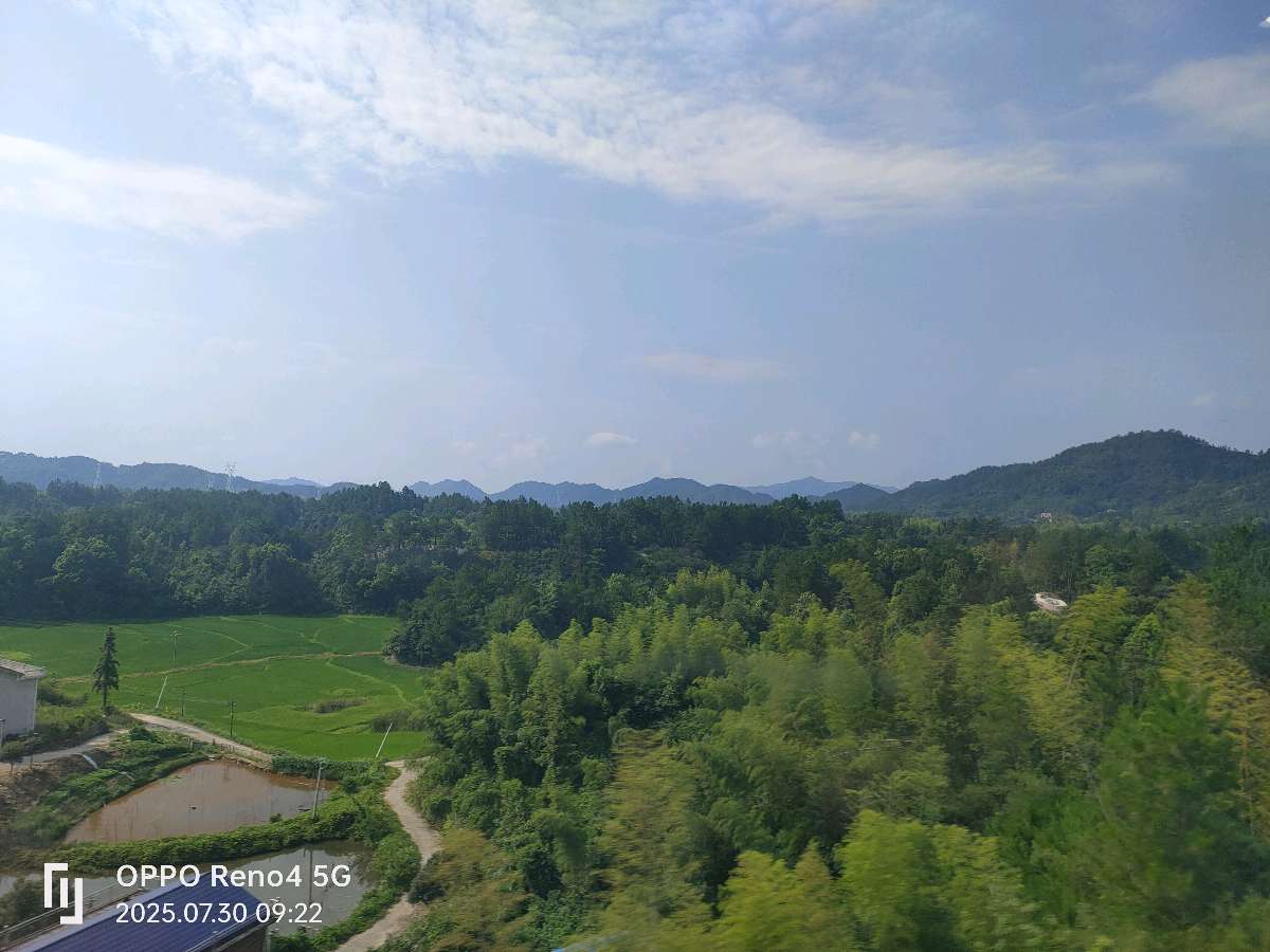 诗一首/乘高铁去七彩云南经停韶山圣地（图3）