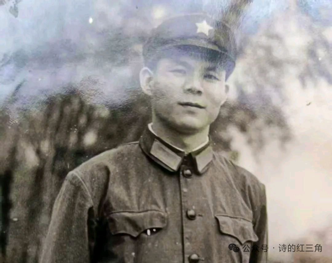 读黄卫平散文《丈夫参战》记感：英雄的定义，从来不只是冲锋陷阵的身影，更是在后方默默奉献的平凡而伟大的灵魂……