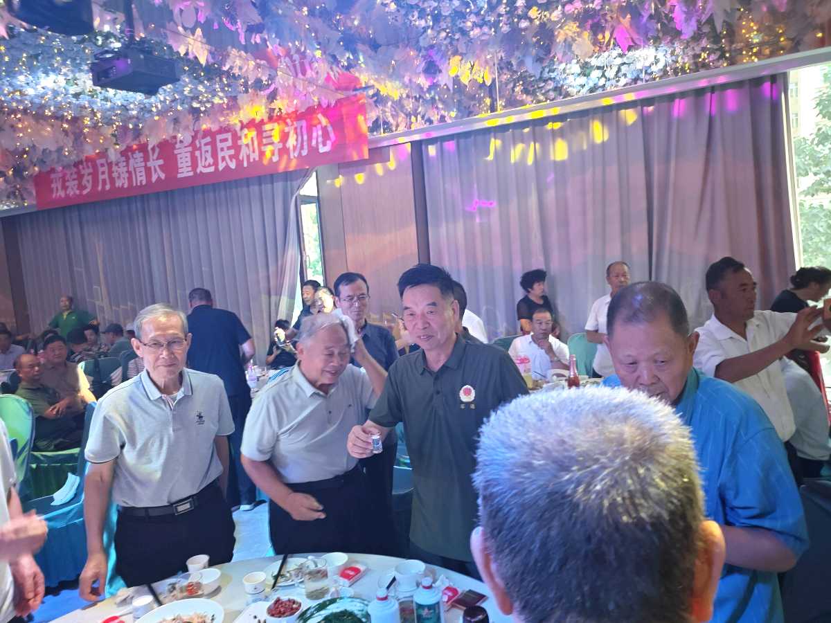 【国风社陕西分社】月刊55期*总第66期【八一特刊1】热烈祝贺工兵十四团青海战友民和联谊会隆重开幕*党阳安主持·段军致欢迎词·王友德、田清波团长讲话等活动礼成！（图95）