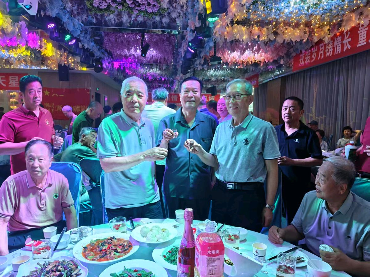 【国风社陕西分社】月刊55期*总第66期【八一特刊1】热烈祝贺工兵十四团青海战友民和联谊会隆重开幕*党阳安主持·段军致欢迎词·王友德、田清波团长讲话等活动礼成！（图106）