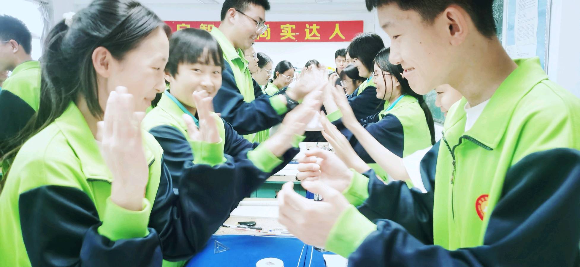 实达中学赵娟儿:三标课堂道法终章——于反思中点亮教学新光,以初心铸就成长阶梯(图3)