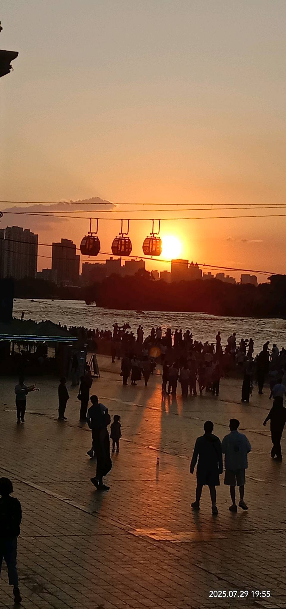 《夏凉》文/巨有斌