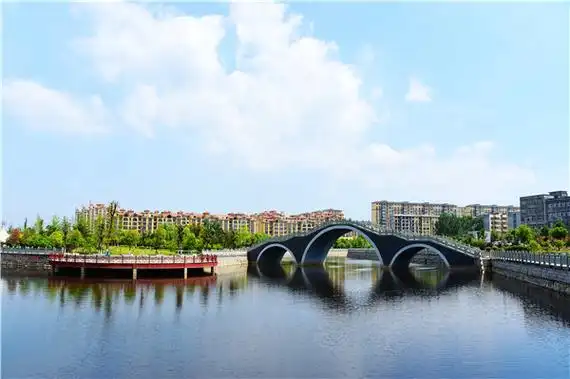 李进长的《立秋之泌水湖》