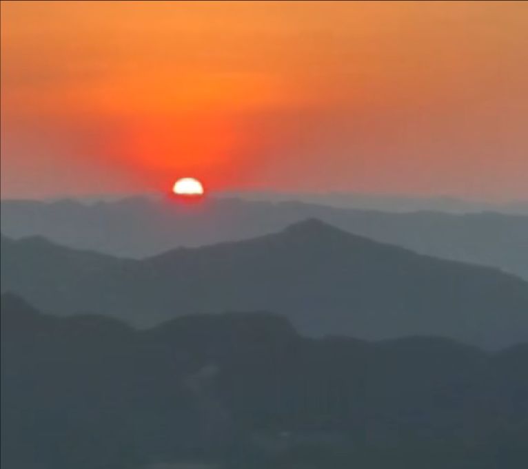 《立秋的太阳》作者/周月 主编/胡琴（图2）