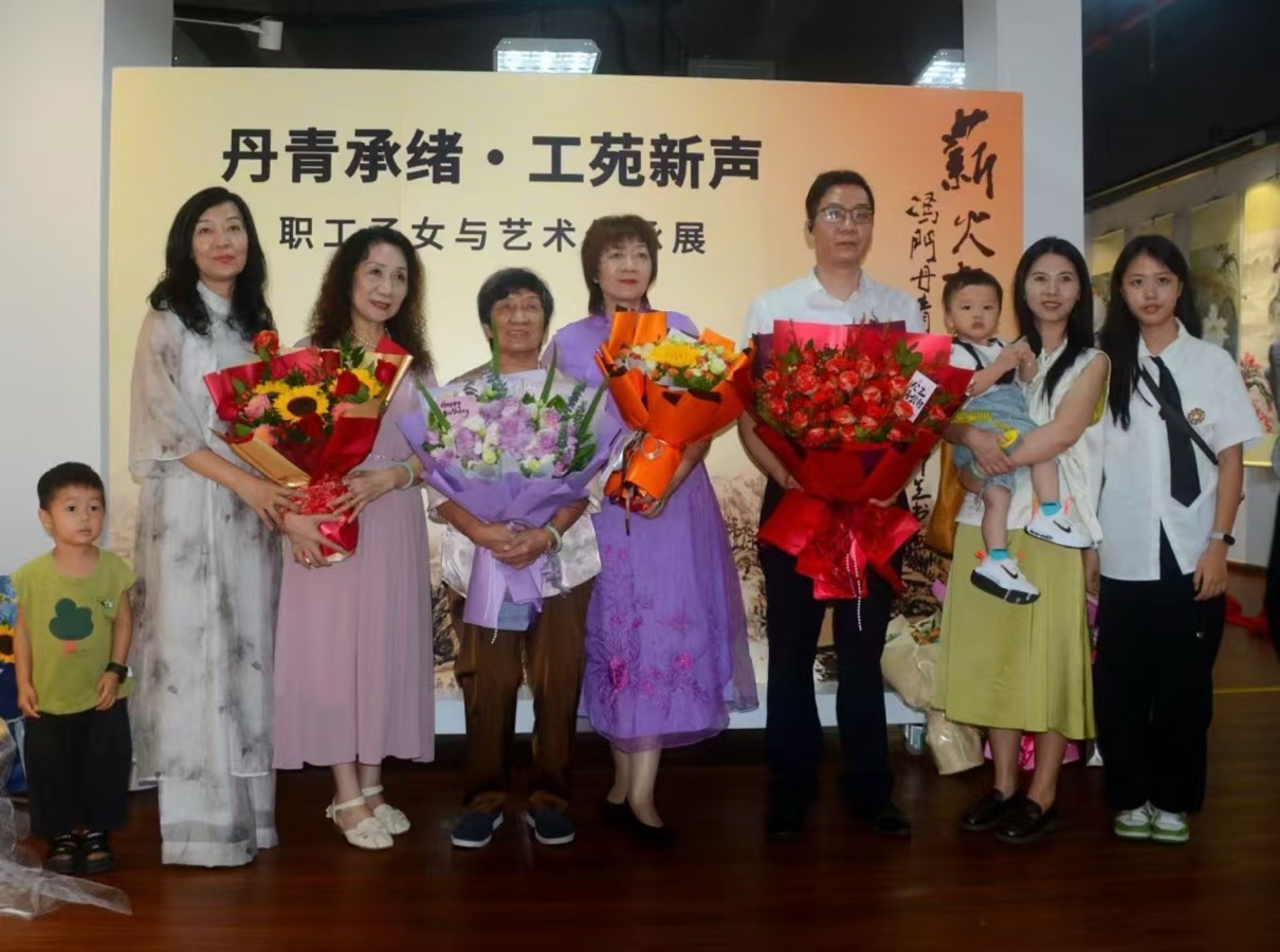 苏音：《翰墨春秋--番禺冯门艺术传承展》海外头条（图13）