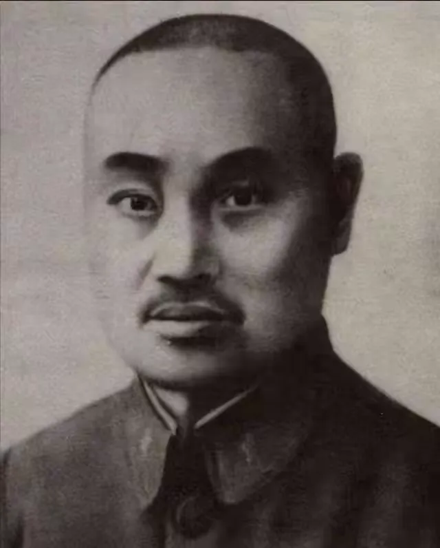 简篇-【“档”你需要我就在】历下区档案馆获赠厚重“历史印” 抗战名将后人捐献珍档寄托家国情怀