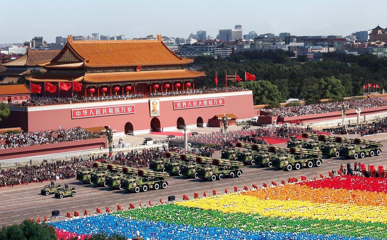🇨🇳九. 三大阅兵礼赞-作者/众诗人/诗评：卞荔莎（美国）世界诗歌研究院【世界A l诗歌文学创作室】世界诗歌联合总会9.3大阅兵特刊🌏（图26）