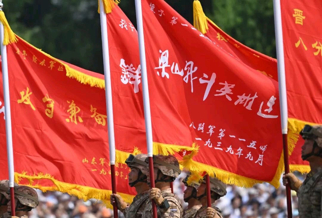 【九三阅兵 巨大震撼】作者任学路 合诵春华万象组合（图3）