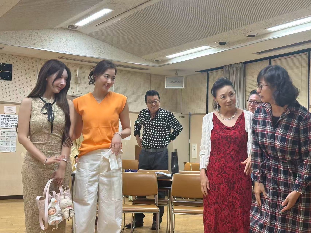 观看话剧《音乐之家》东京预演 一一名家云集演绎艺术人生：静月晴美（海外）报道｜海外头条（图18）