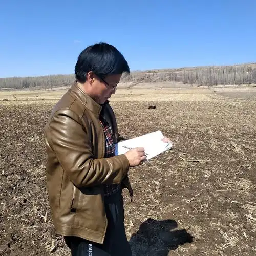 ​百度知道：新疆特克斯县有哪些名人？‌新疆特克斯县‌作为多民族聚居地，涌现出多位在书画、文学、政治、公益等领域具有影响力的名人，包括著名书画大师吴俊彬、公益（图2）