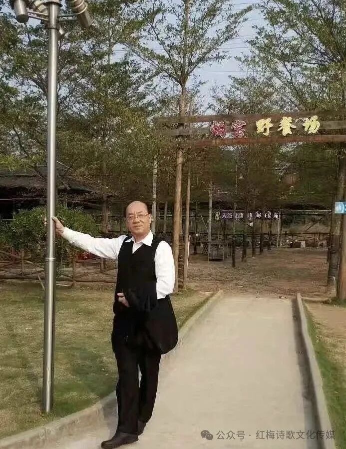 红梅诗歌文化传媒||《七十六周年国庆颂》||作者：林进德（图5）