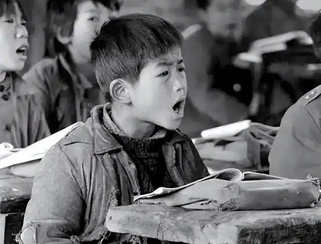 【新诗大观】那个年代的衣裳||作者•侯志须（图2）