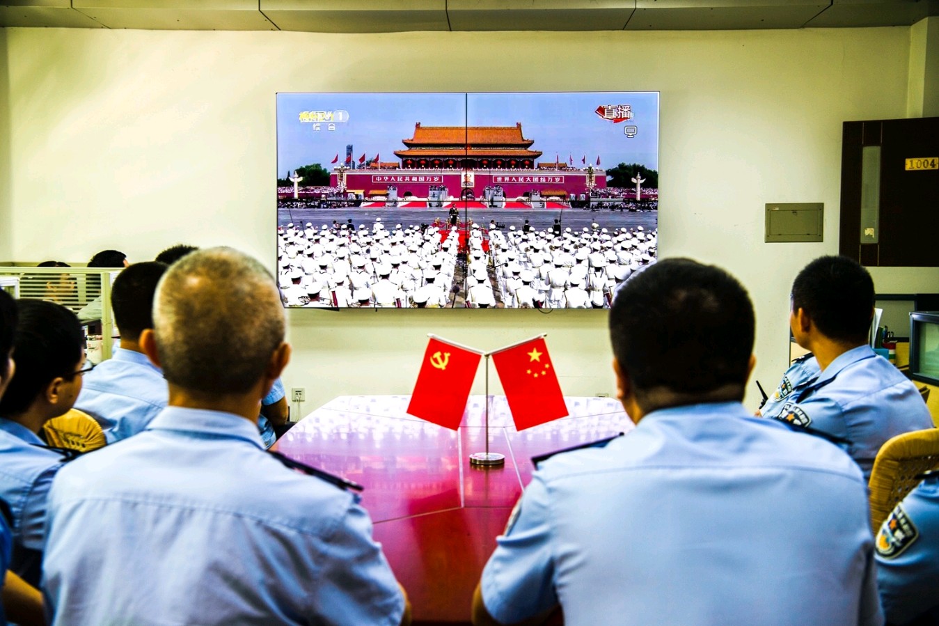 【荣耀中国】绝句·看阅兵杨明才（山西）（图4）