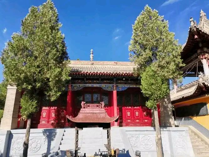 东方书剑的《五绝・咏定西二庙》