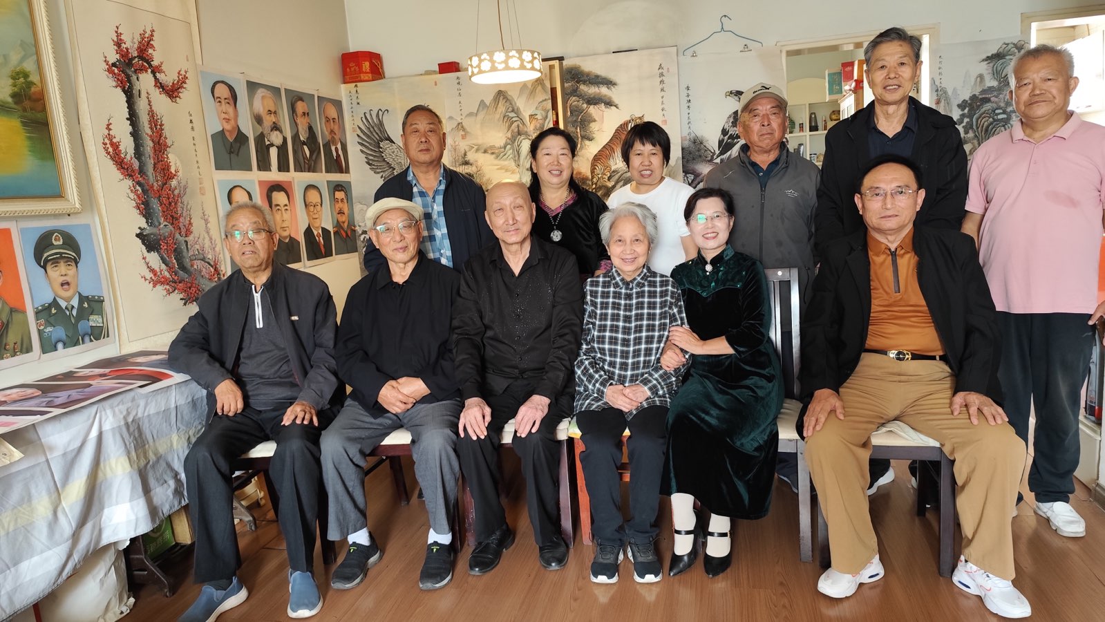 【新诗大观】邢台举办“庆国庆迎中秋”书画雅集 八旬“献花姑娘”王光如与特型演员陈钊共忆流金岁月||供稿/张海霞（图6）