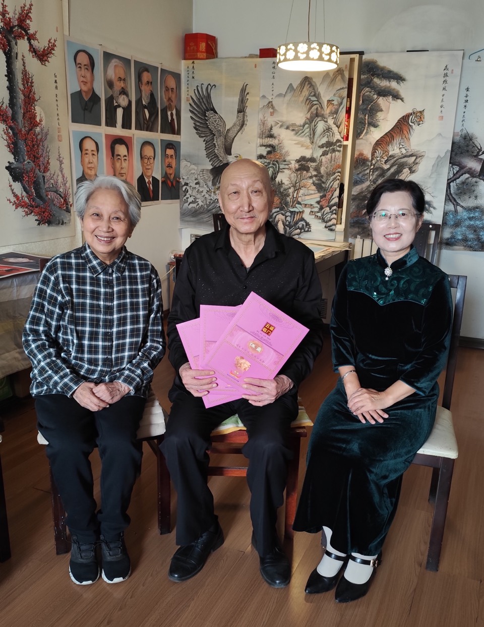 【新诗大观】邢台举办“庆国庆迎中秋”书画雅集 八旬“献花姑娘”王光如与特型演员陈钊共忆流金岁月||供稿/张海霞（图3）