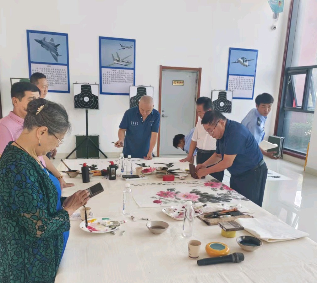 翰墨丹青颂祖国 笔歌墨舞庆华诞——聊城市书画研究会与金盾司法学校联合举办庆国庆书画交流活动（图6）