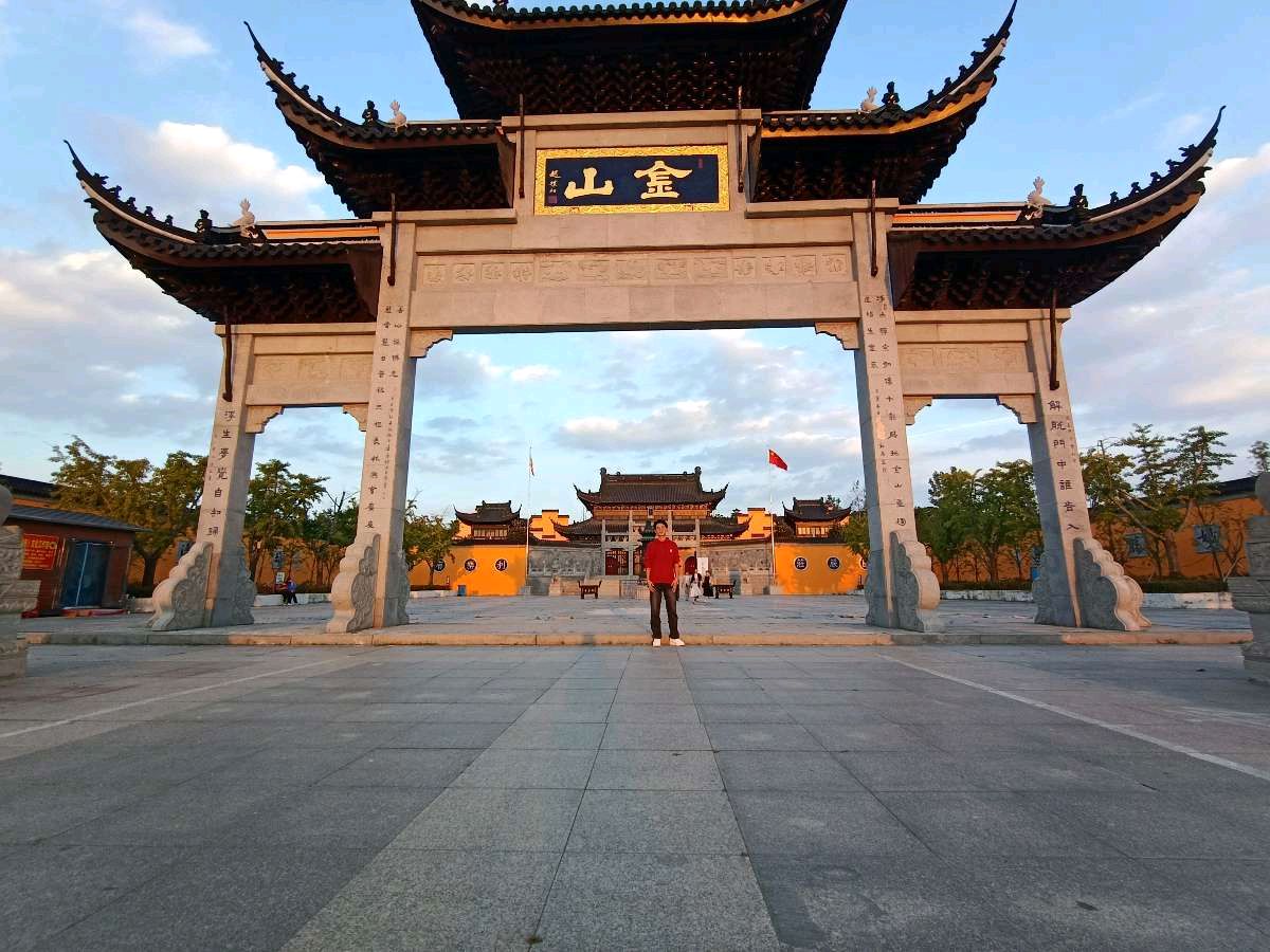 沙漏中的沙子(外二首)/彦陌归
