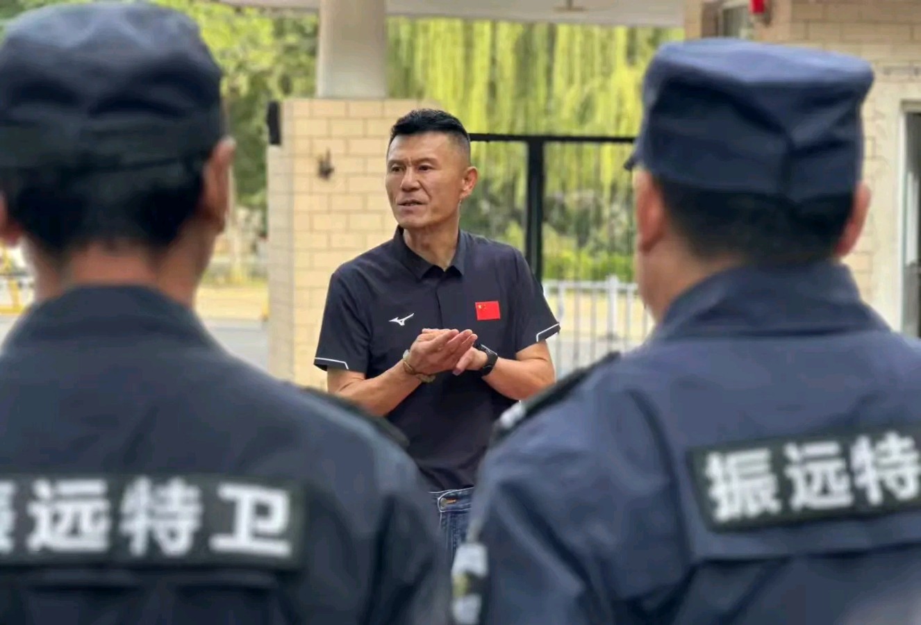 欢度国庆 情满中秋振远特卫深入一线慰问节日在岗人员（图8）