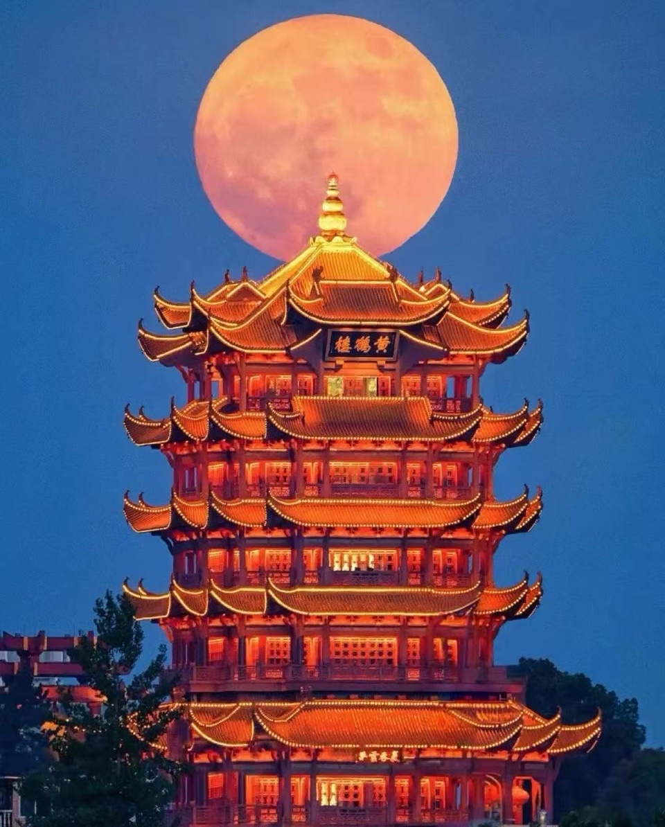 黄鹤楼上的月亮｜周智敏（黄鹤楼诗词讲解志愿者）（图3）