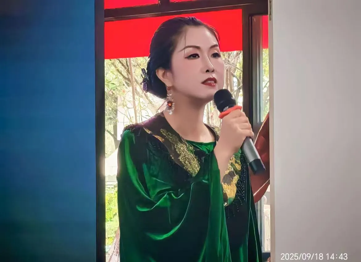 简篇-六水叠韵:崔淼淼以水墨画人生