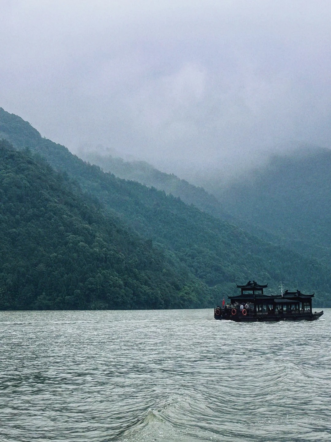 【中国雨巷文学社】北京头条 第2446期 散文《桐庐硒泉记—— 双节寻幽山水间》作者:萧祖能 - 杭州(图2)