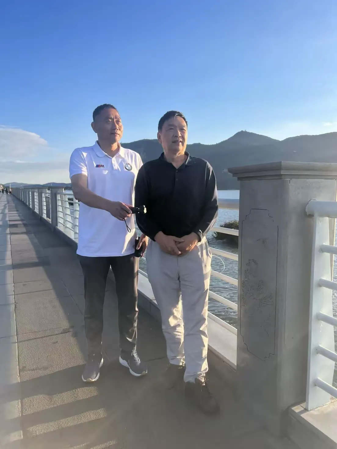 简篇-胡忠旭:一位用摩托车轰鸣呼唤和平的行者!