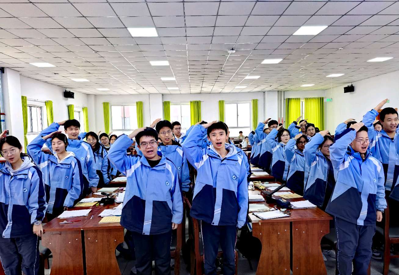 罗文旭:以梦为马,逐梦前行——在建设华亭二中模范班上的讲话(图4)