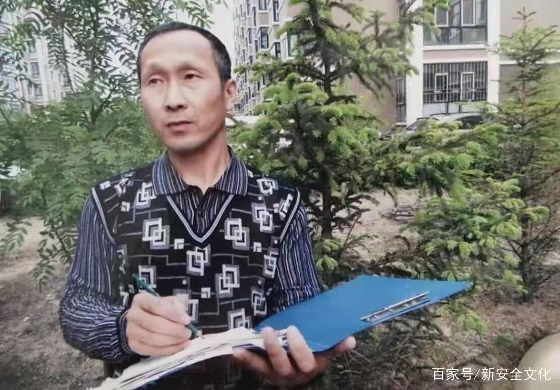 孙成贵赏析马云峰作品7---《墨染烟岚处，山水有清音》（图4）