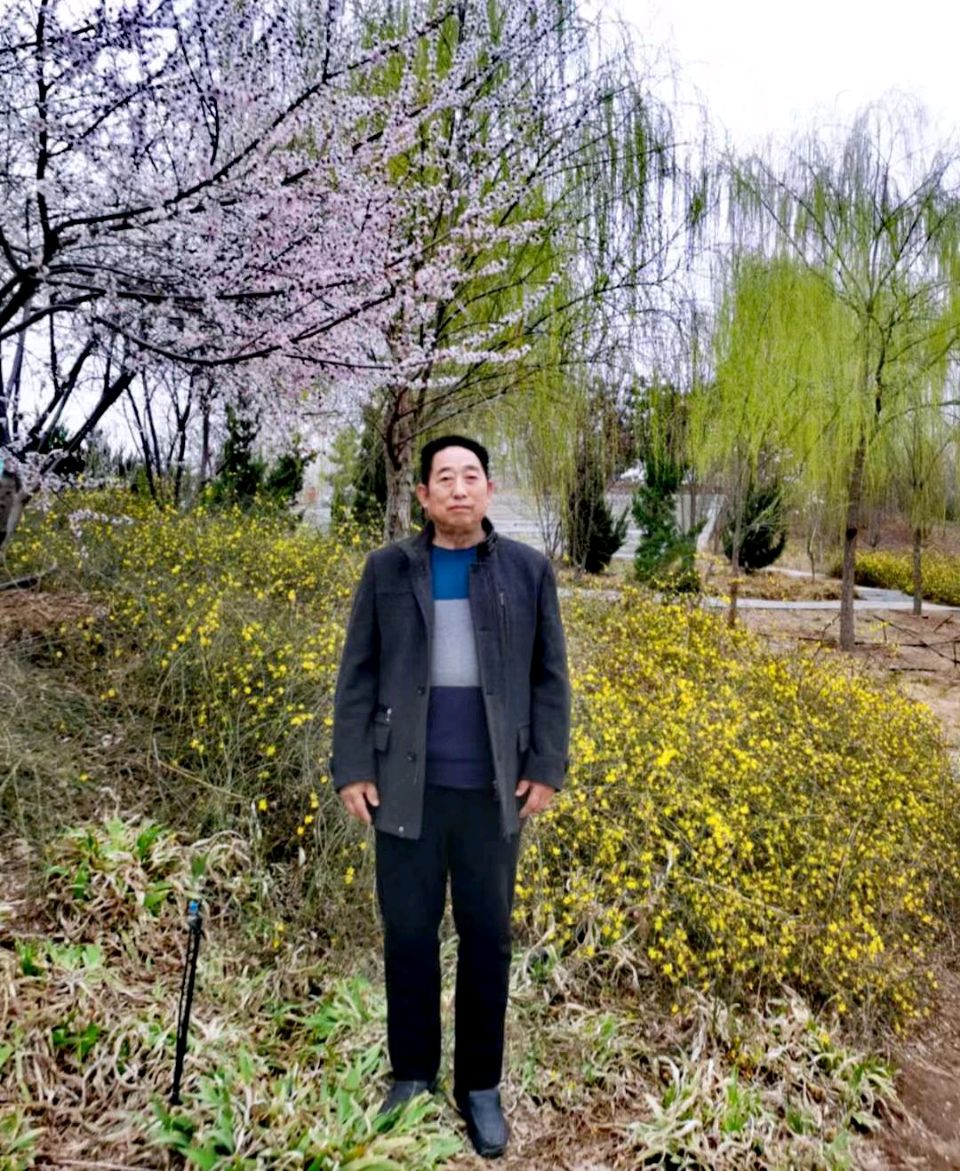 七绝两首 文/赵恒进 金牌主播/淑骏 ‖ 东方《品语亭》诗社