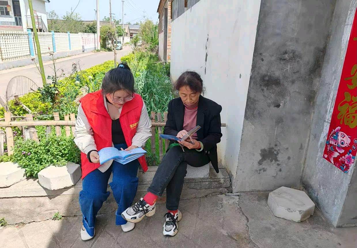 宝丰县张八桥镇：织密乡村“幸福网” 当好居民“贴心人”（图3）