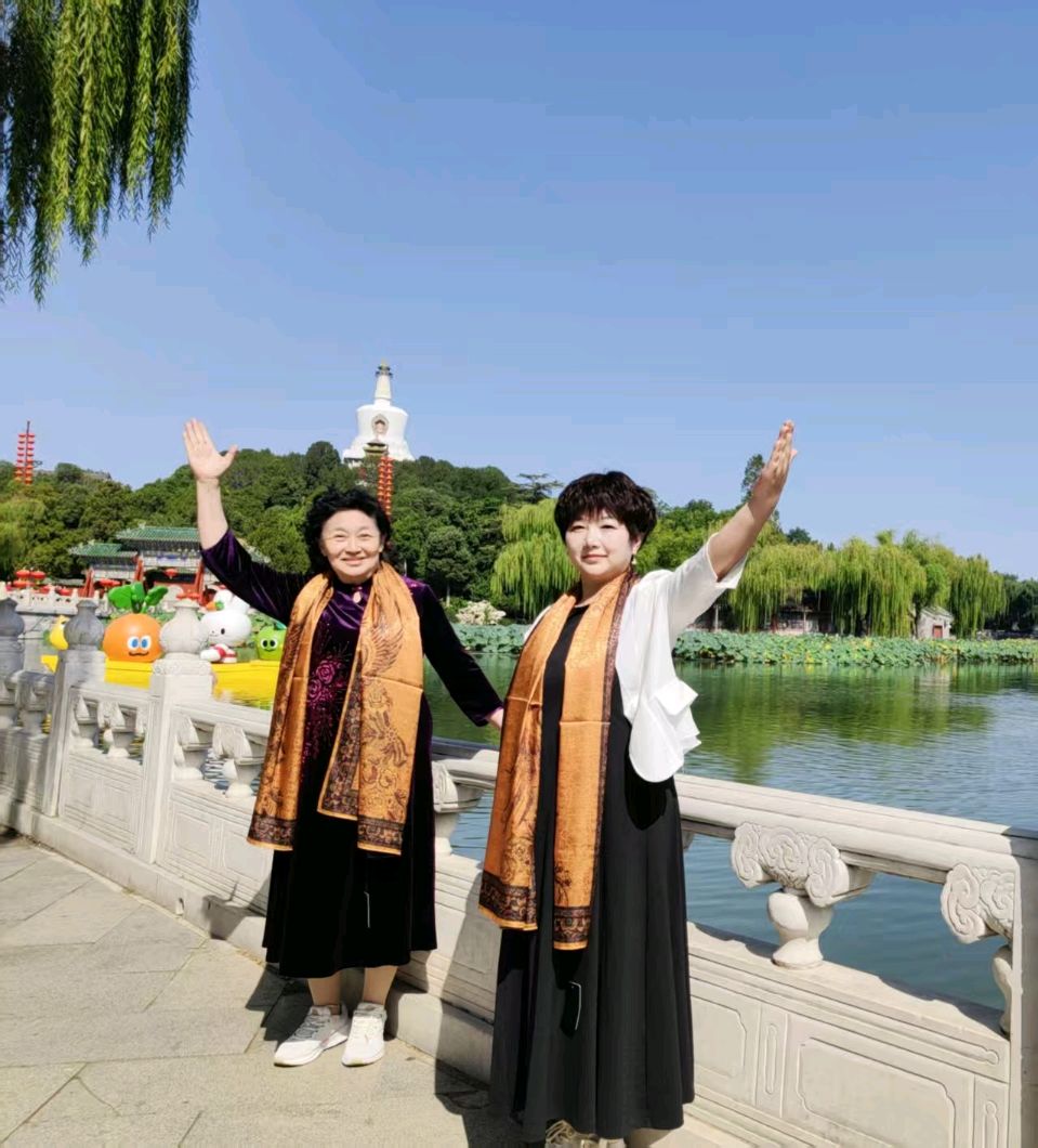 诗意传情诗社【双色纱巾——致尊敬的李华敏老师】文‖火凤凰（海外） 诵‖淡淡的茶香（1832）（图4）