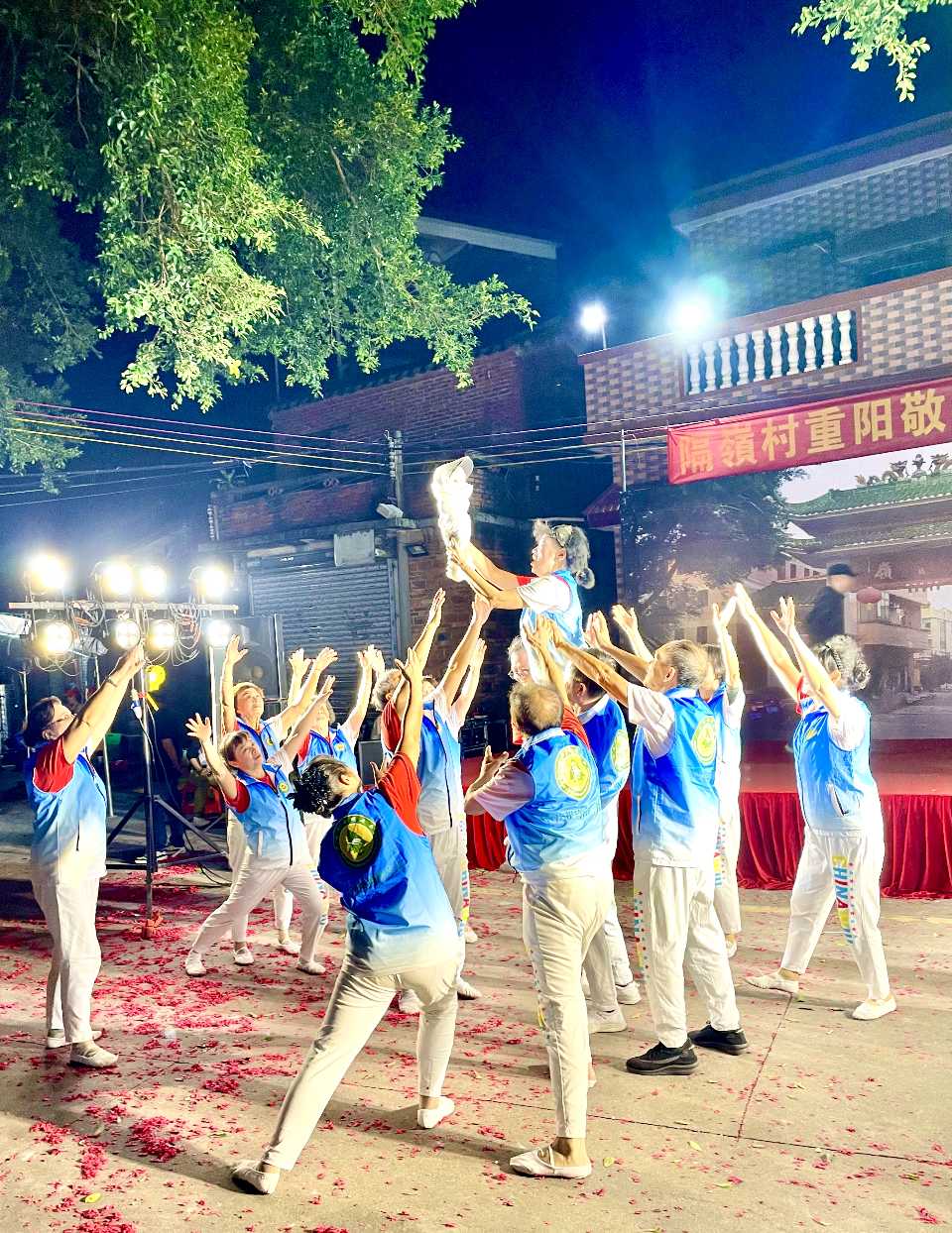 重阳 我们和隔岭村同欢庆共祝福 图/海虹 编辑/谦坤 晋粤传奇平台（图7）