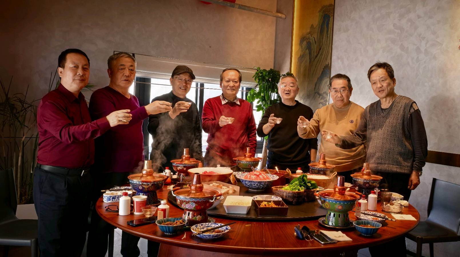 【两社动态】张富贵：文友欢聚共度佳节一一“国风两社”管理团队部分文友重阳节前夕相聚四海唐人街举行联谊午餐会（组诗5首）都市头条发布！（图3）