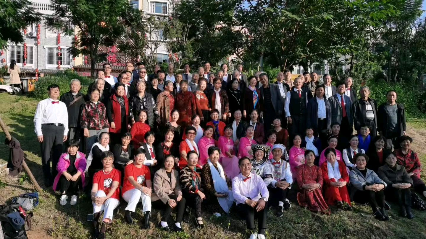 【中国诗人】（名家风采）九九重阳，为老人写感恩的诗行//作者:李炜（图4）