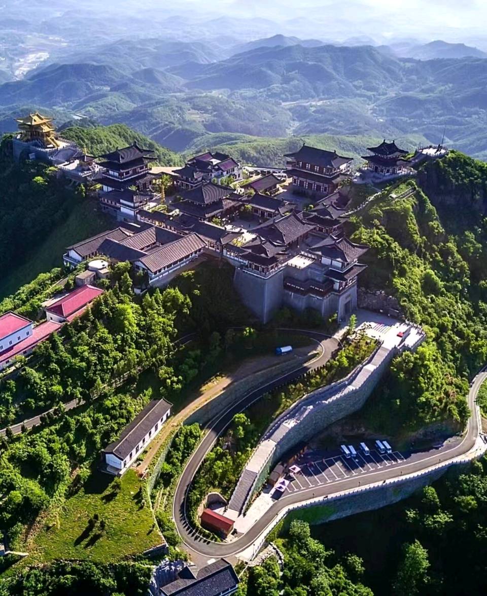 七律 . 罗岗白鹤仙师重阳盛会/黄石华（图2）
