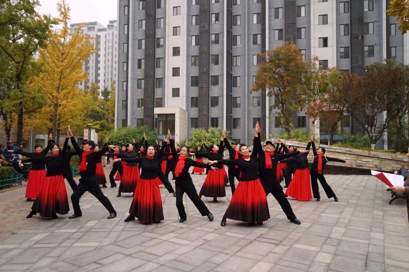 九九重阳健步走·国风美唐情谊浓——国风美唐社区成功举办重阳节主题活动 | 吕锦芳（图2）