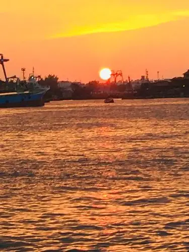【中国诗人】（名家风采）凌晨不恨霜降夜//原創：昊昊（中國臺灣）（图6）