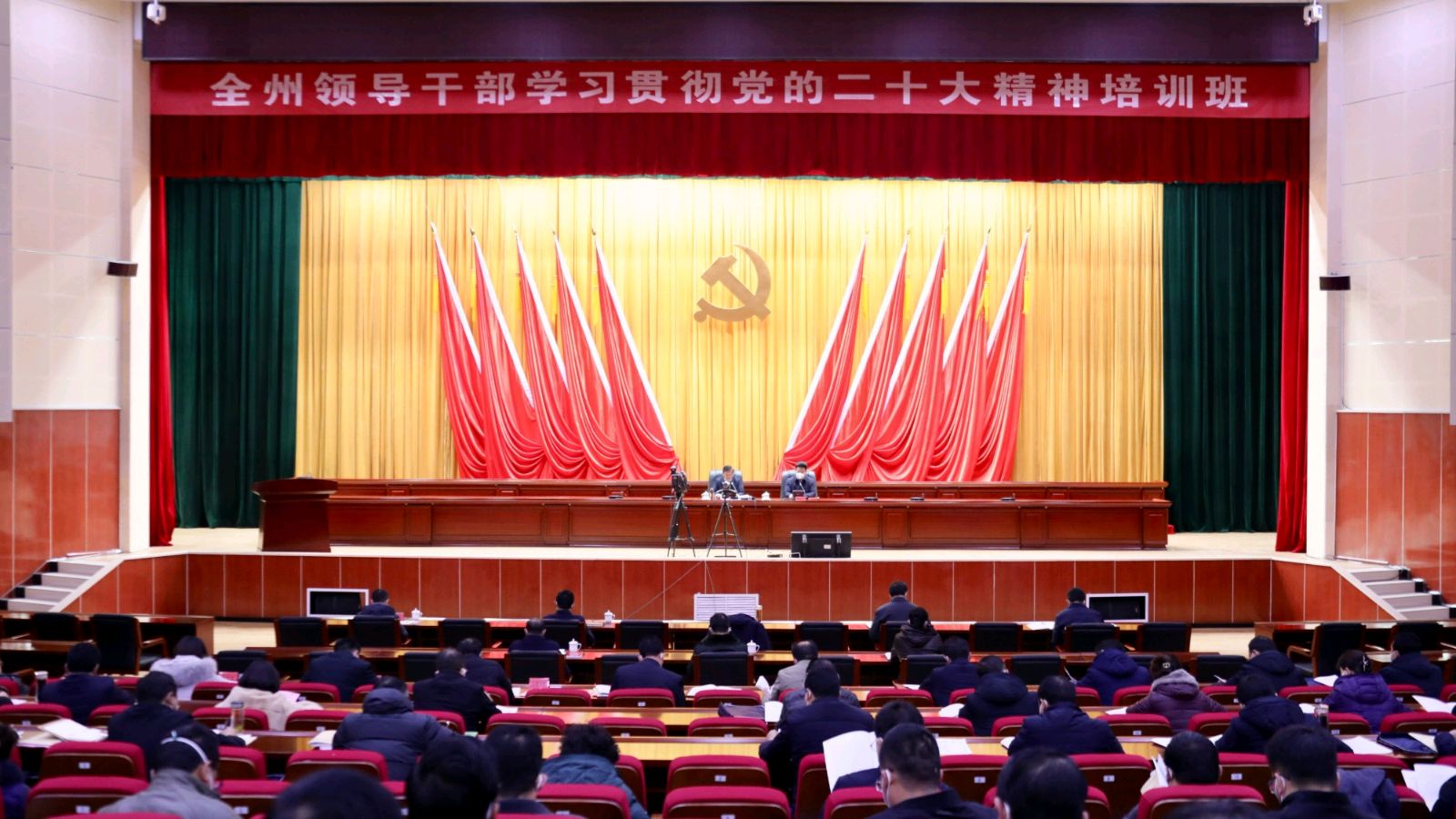 【中国诗人】（名家风采）广安新程启华章（外一首）//诗人:李文兵（图5）