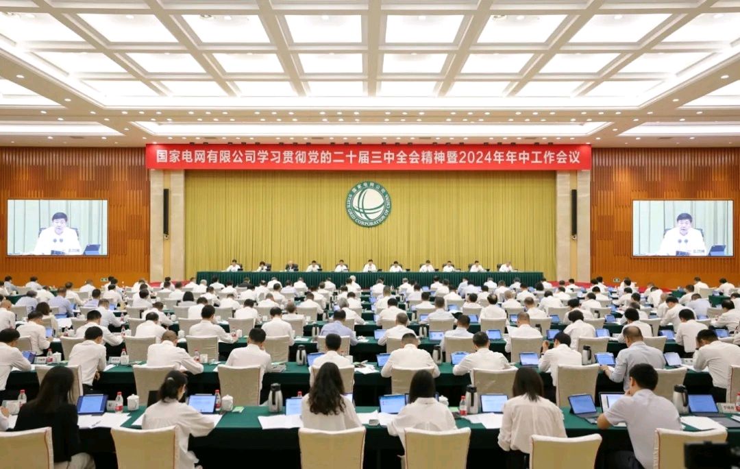 【中国诗人】（名家风采）广安新程启华章（外一首）//诗人:李文兵（图7）