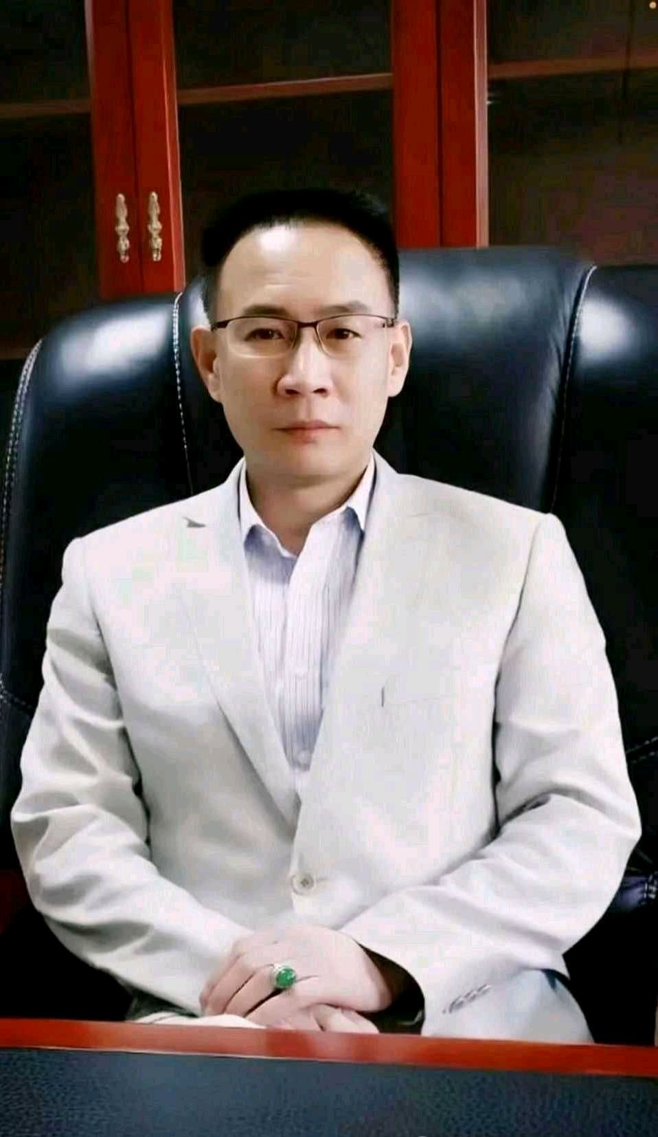 量子诗歌'七嘴八舌'说诗评诗系列之文雅秘书长的古韵《手机》、现代诗《东篱菊影》——文化强国量子诗歌实验室（筹）（图14）