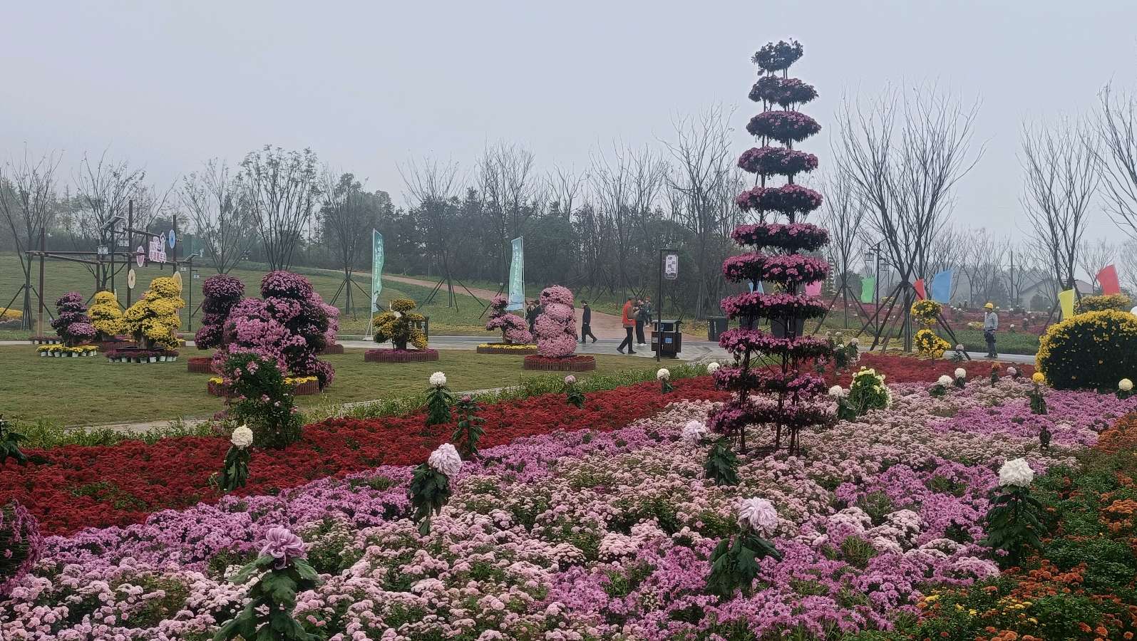 量子诗歌'七嘴八舌'说诗评诗系列之文雅秘书长的古韵《手机》、现代诗《东篱菊影》——文化强国量子诗歌实验室（筹）（图32）