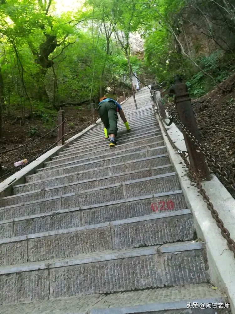 《即兴诗及看图即兴诗赏析》作者：何全兴 [中国现代诗歌文化传媒推荐]《即兴诗及看图即兴诗赏析》作者：何全兴 [中国现代诗歌文化传媒推荐]（图12）