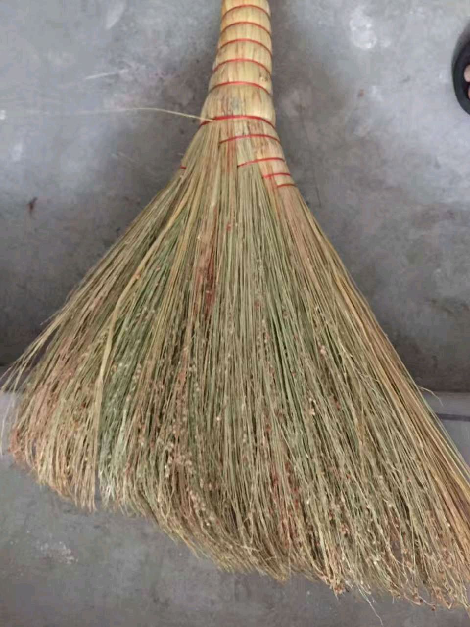 爸爸的笤帚 作者：姚树学（图8）